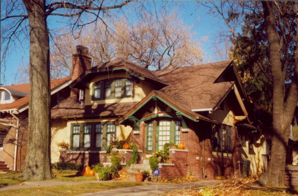 Many of the homes along W. Washington Boulevard form a nationally recognized historic district. This 1919 Craftsman bungalow is an example of the neighborhood's popular architectural style.