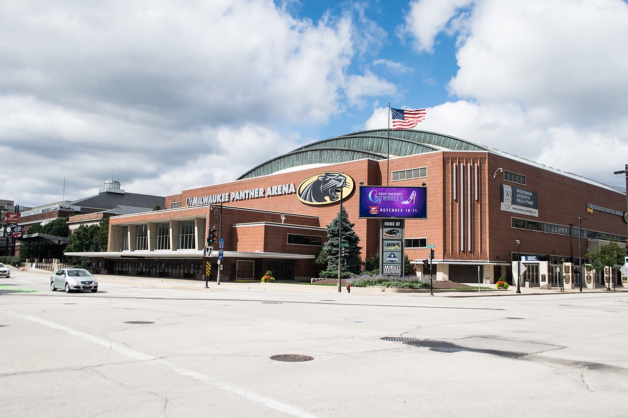The arena was renamed the UW-Milwaukee Panther Arena in 2014 and is now the home court of the UWM basketball team. 